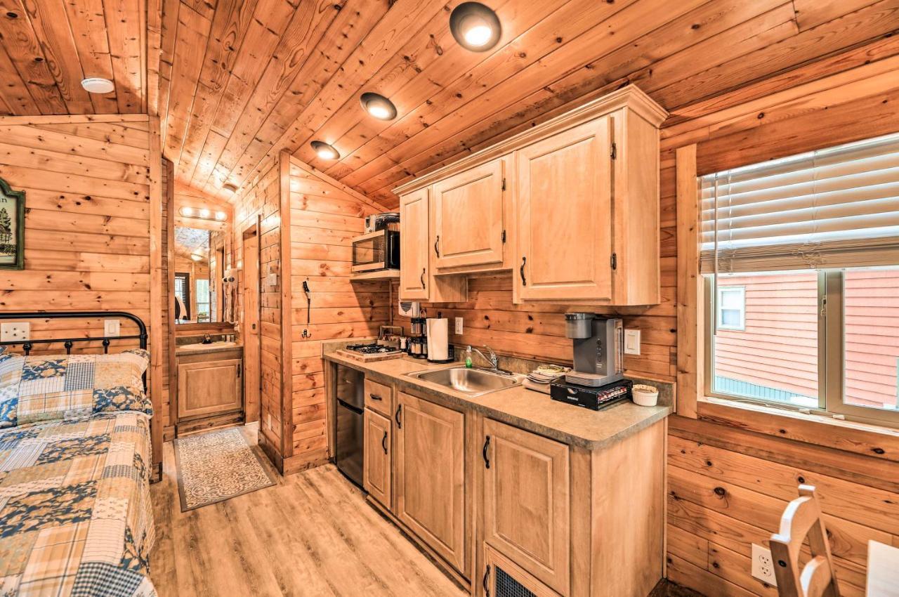 Beautiful New Bern Studio Cabin With Fire Pit! Zewnętrze zdjęcie